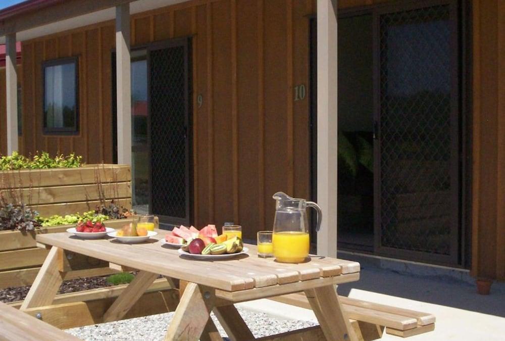 Longbourne Lodge Motel Mosgiel Exterior foto