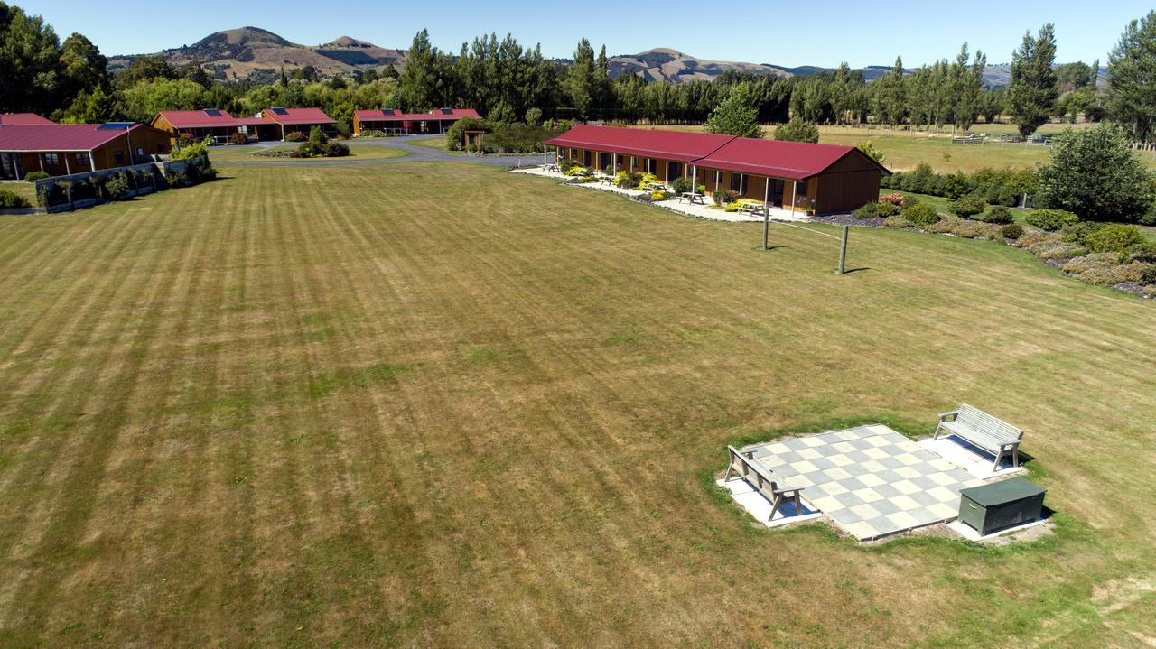 Longbourne Lodge Motel Mosgiel Exterior foto